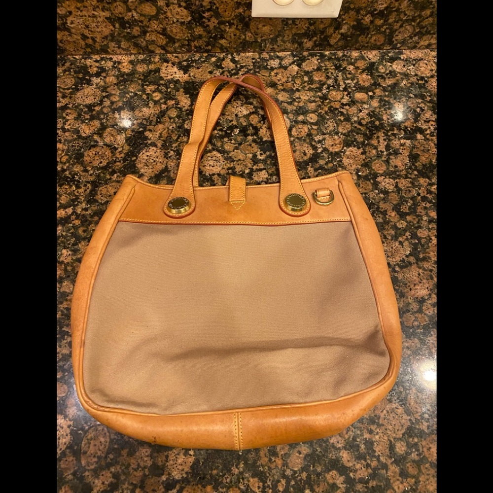 Dooney & Bourke purse